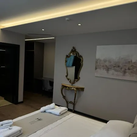 Lezha Park 호텔 Ishull-Lezhe