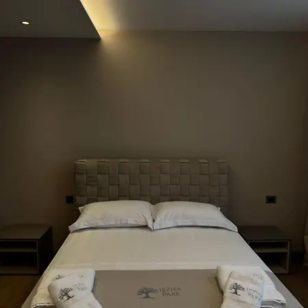 Lezha Park 4*