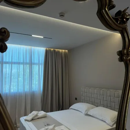 Lezha Park 4*