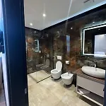 Lezha Park 4*