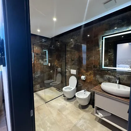 Lezha Park 4*